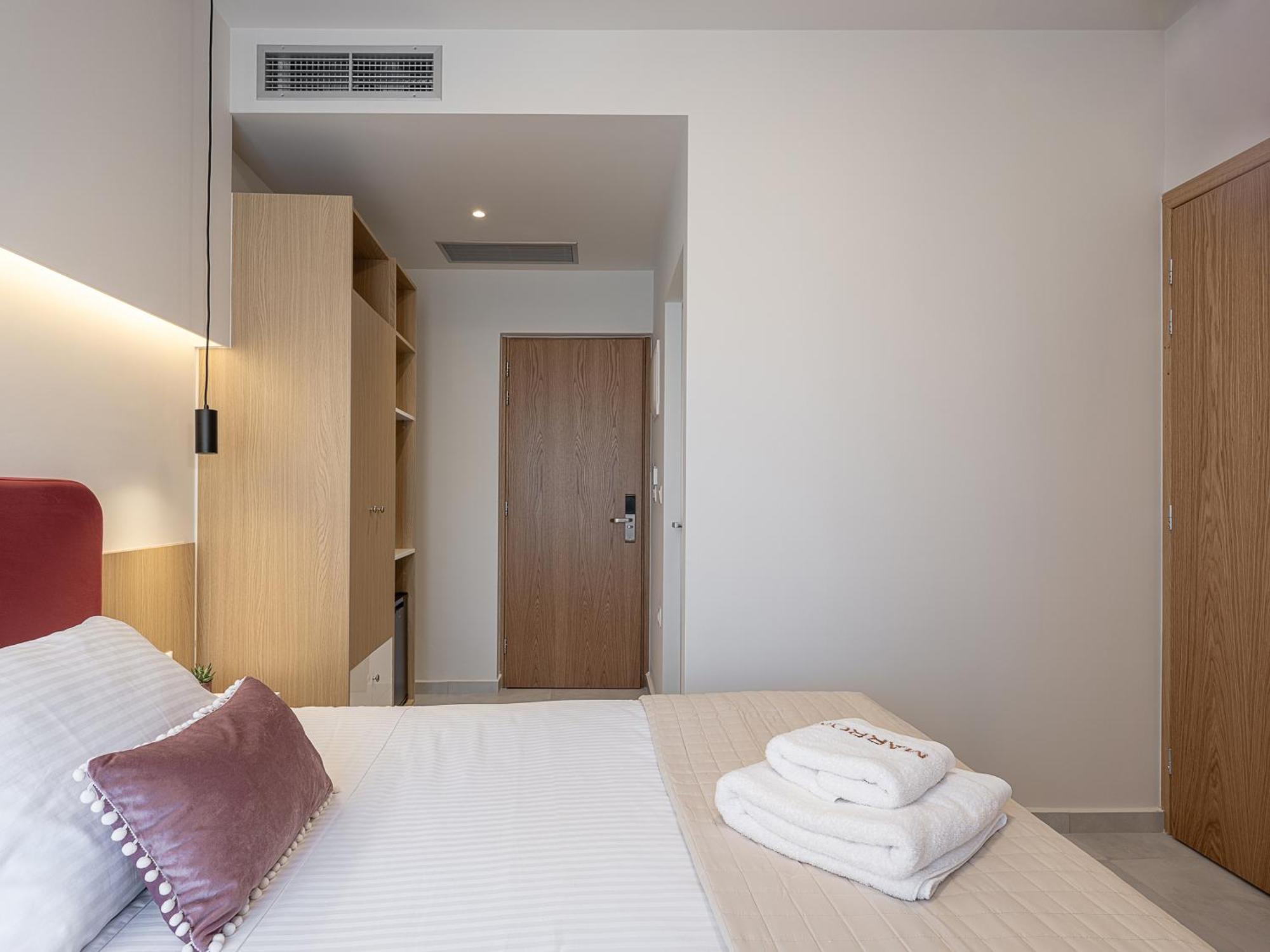 Miss Marrone City Hotel ハニア エクステリア 写真