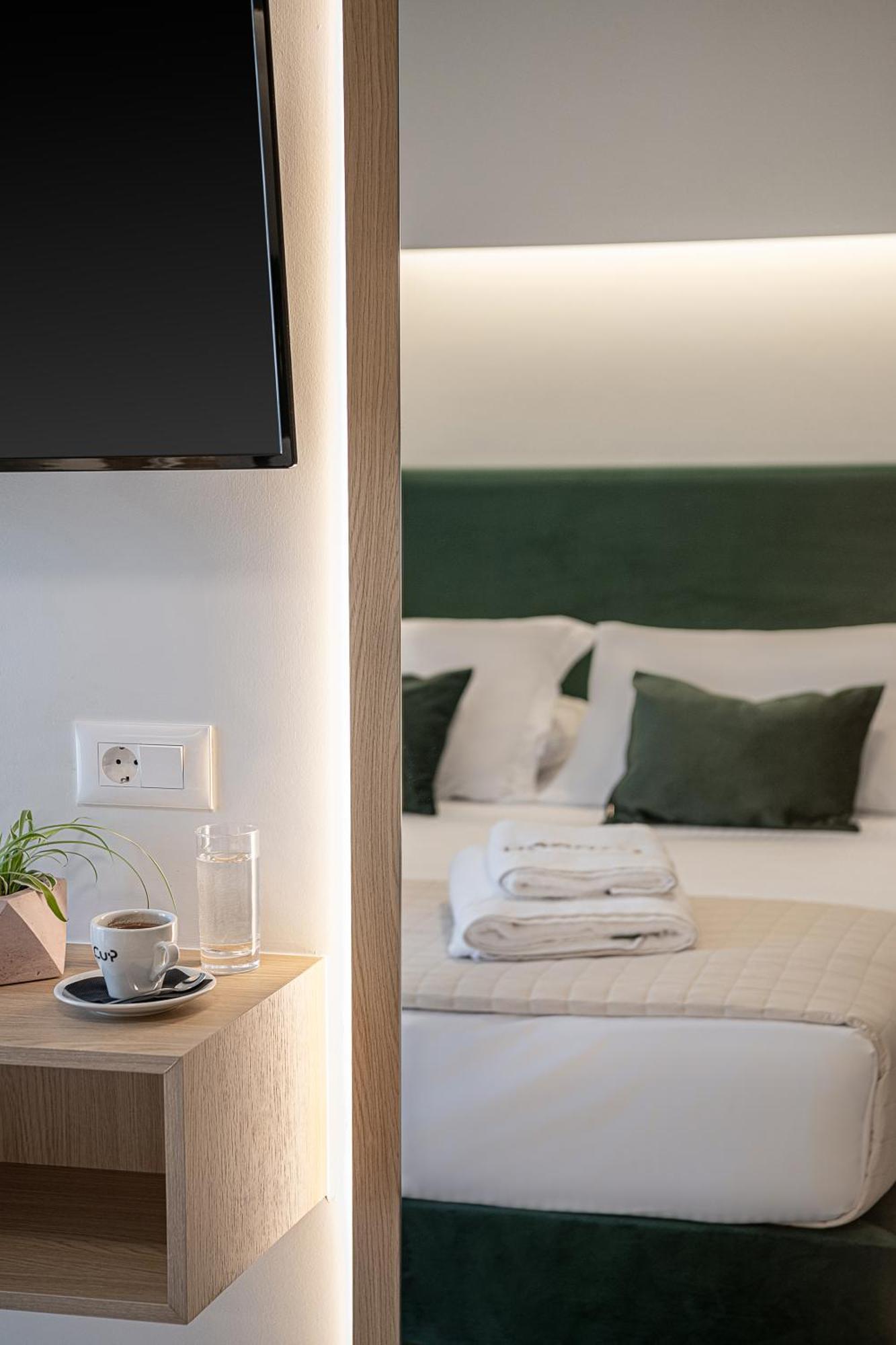 Miss Marrone City Hotel ハニア エクステリア 写真